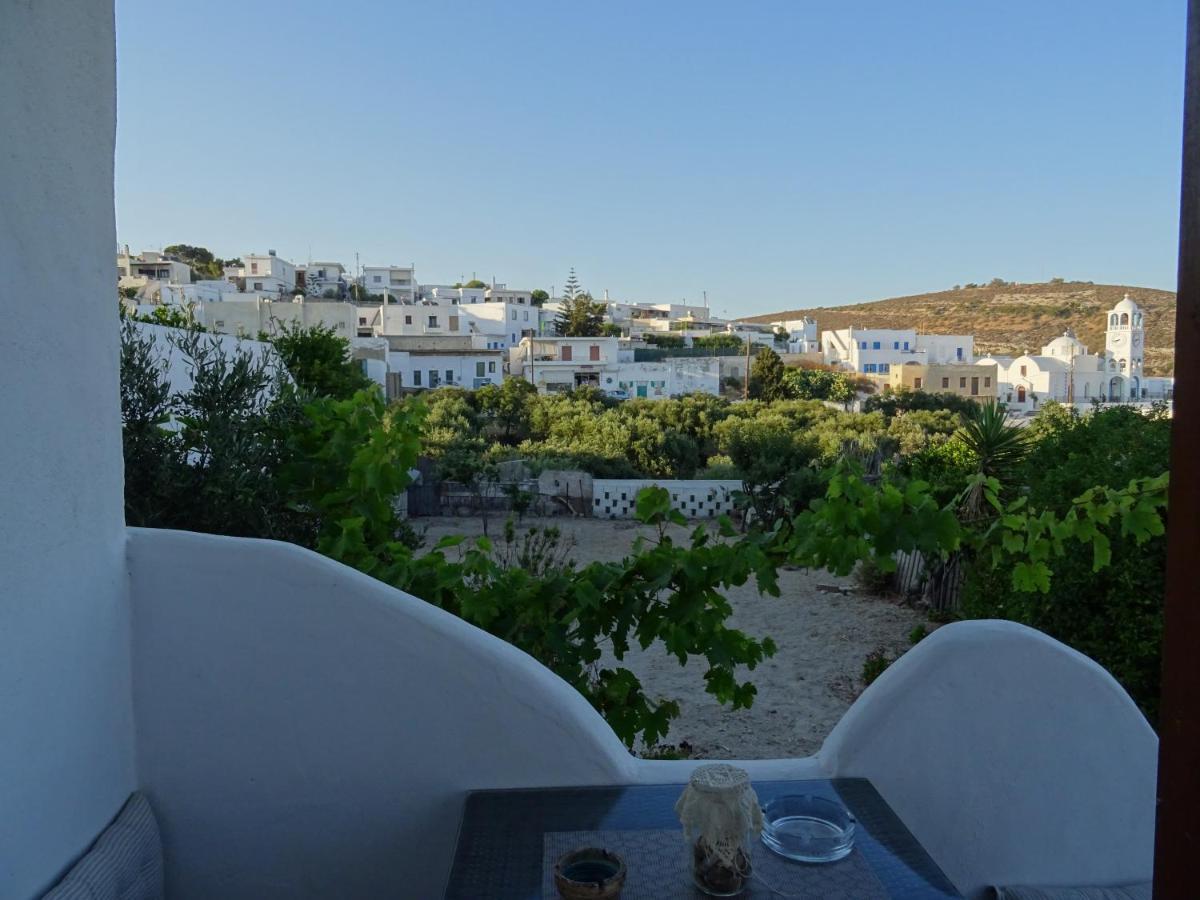 Andreas Studio With Private Parcking Apartment Triovasalos Bagian luar foto