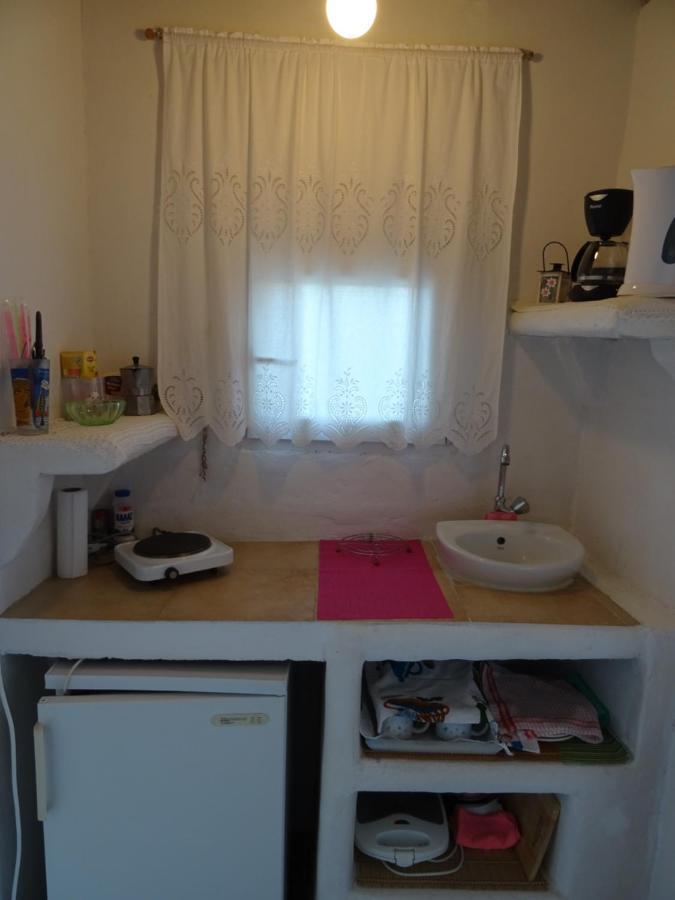 Andreas Studio With Private Parcking Apartment Triovasalos Bagian luar foto
