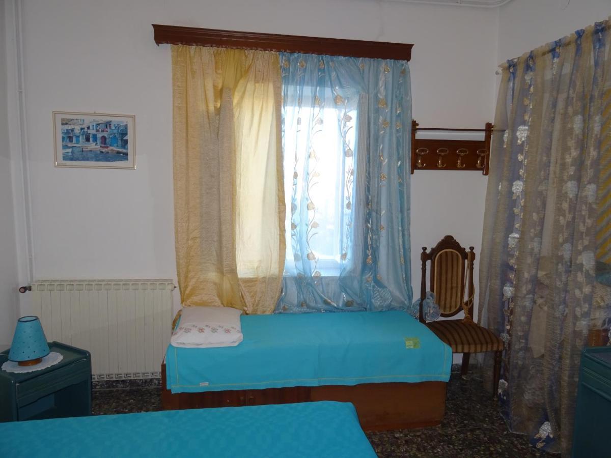 Andreas Studio With Private Parcking Apartment Triovasalos Bagian luar foto