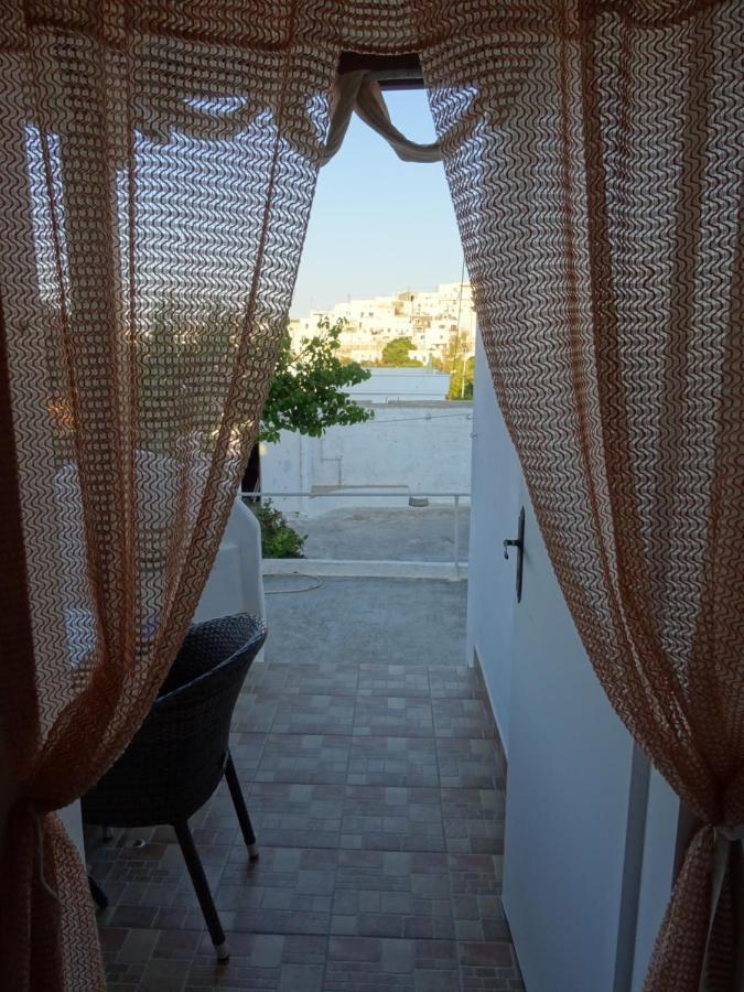 Andreas Studio With Private Parcking Apartment Triovasalos Bagian luar foto